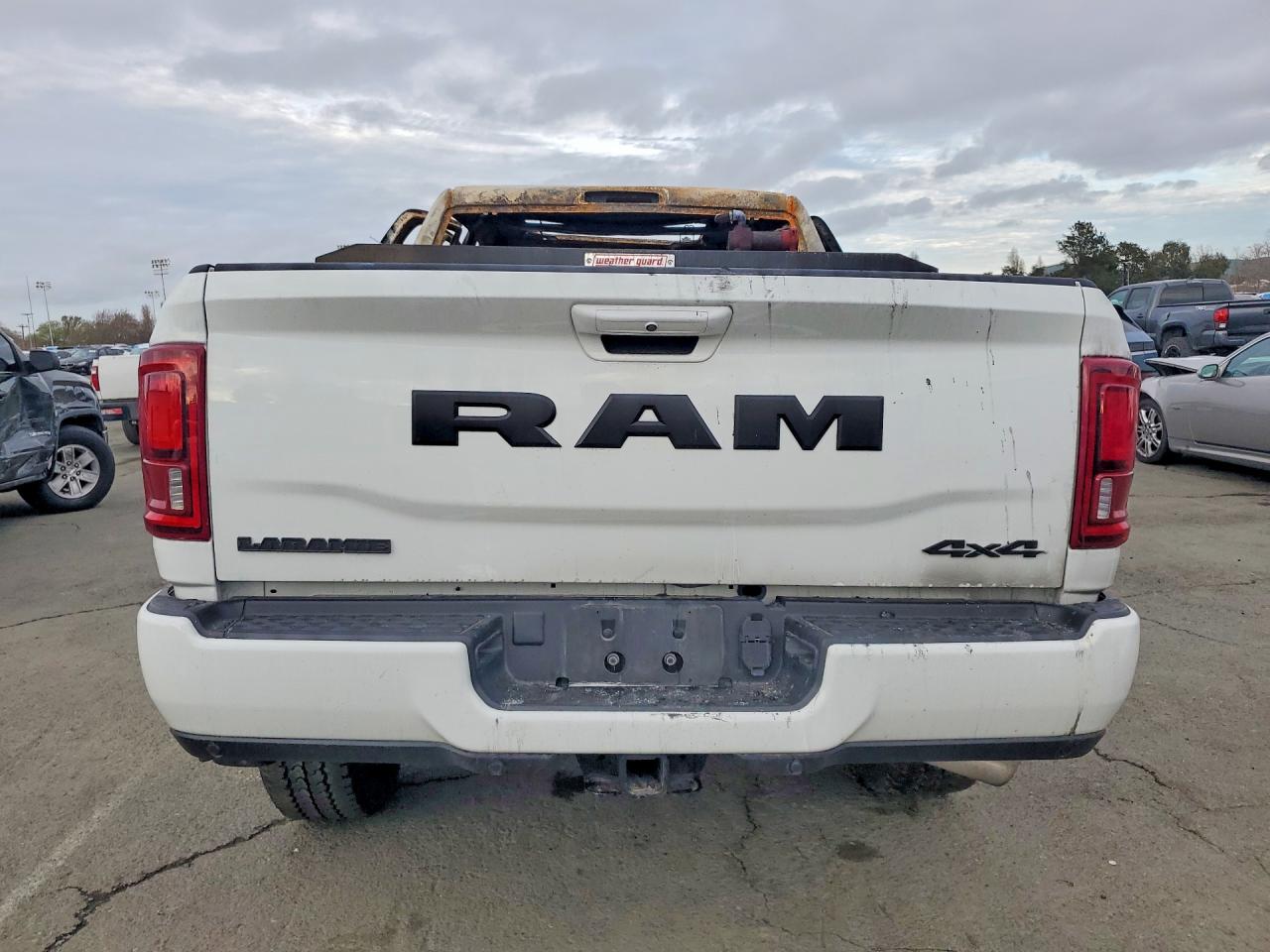2025 RAM 2500 LARAMIE photo 16