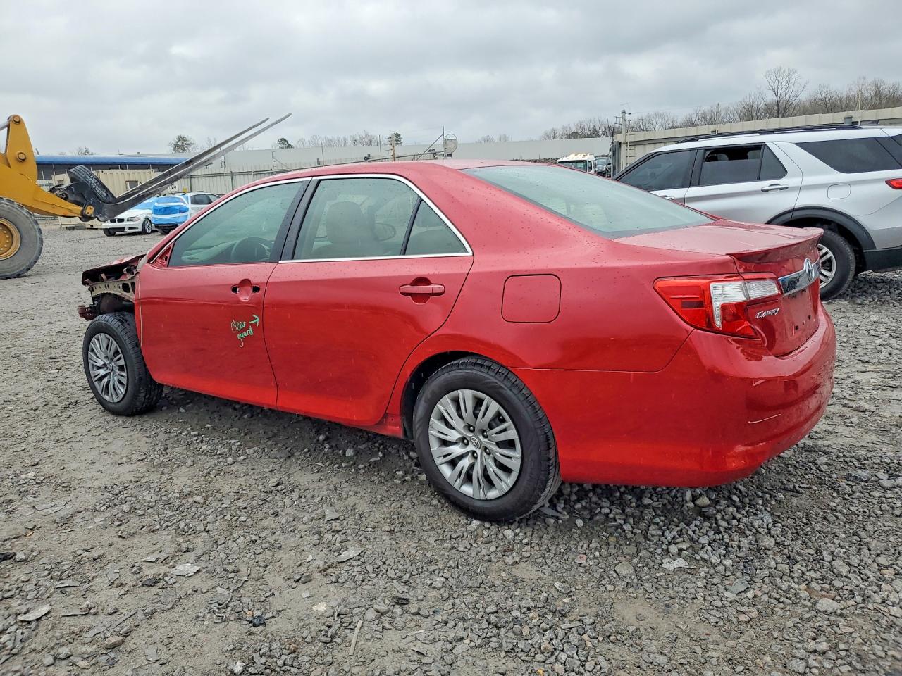 2012 TOYOTA CAMRY L photo 2
