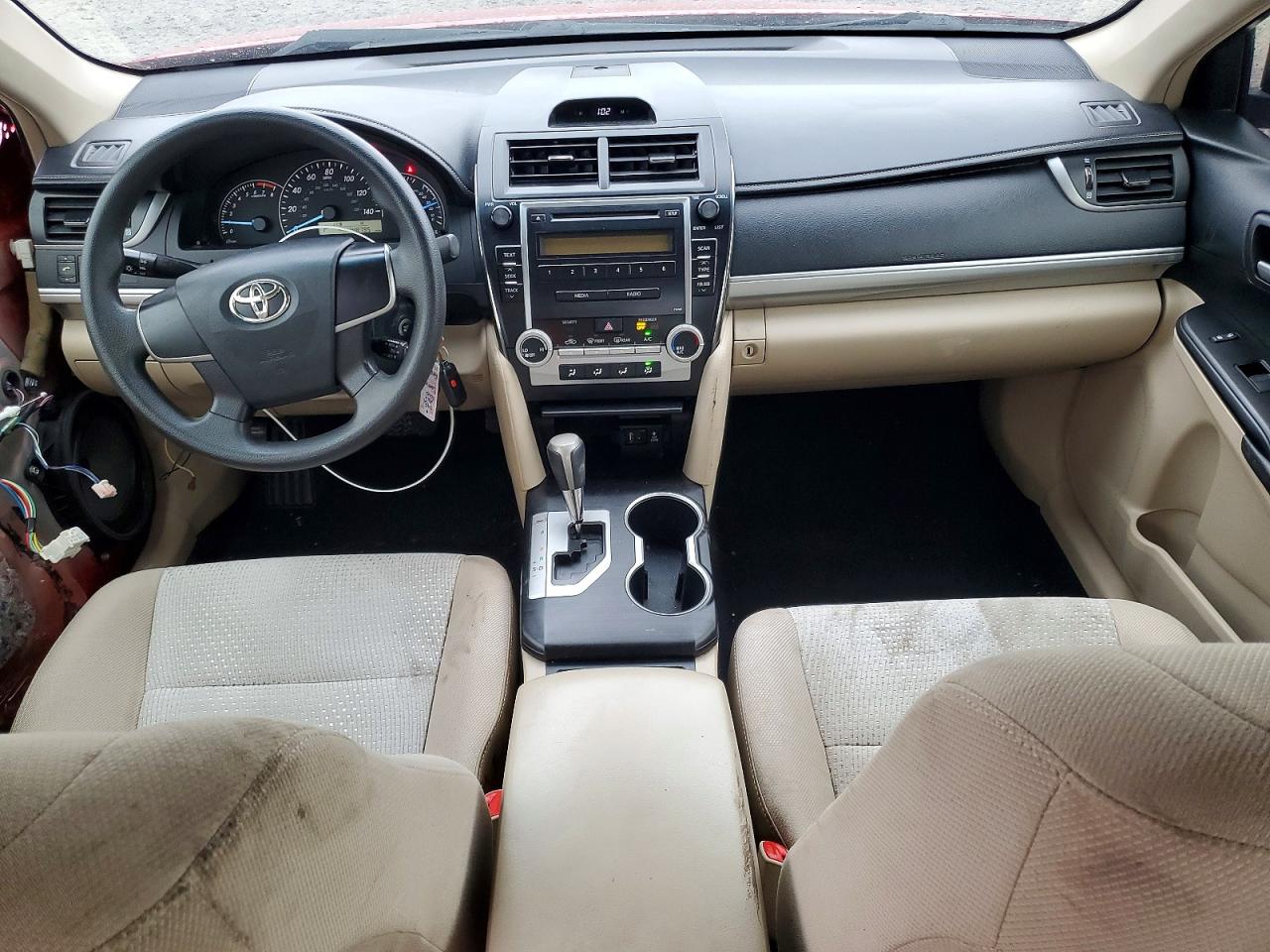 2012 TOYOTA CAMRY L photo 8