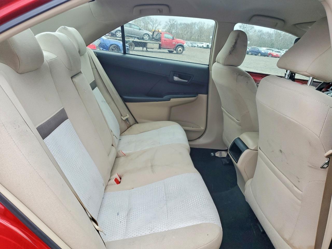 2012 TOYOTA CAMRY L photo 10