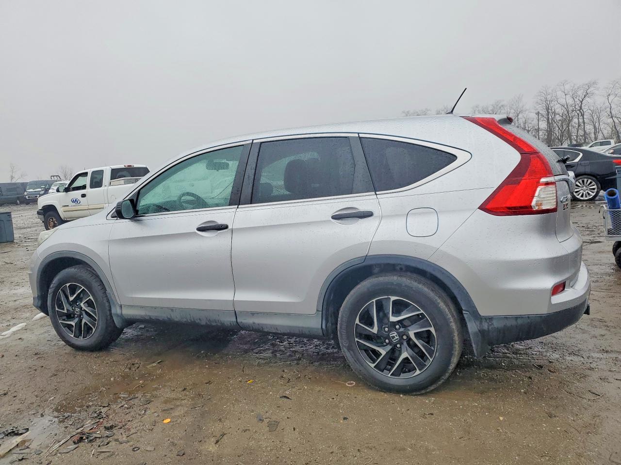 2016 HONDA CR-V SE photo 3