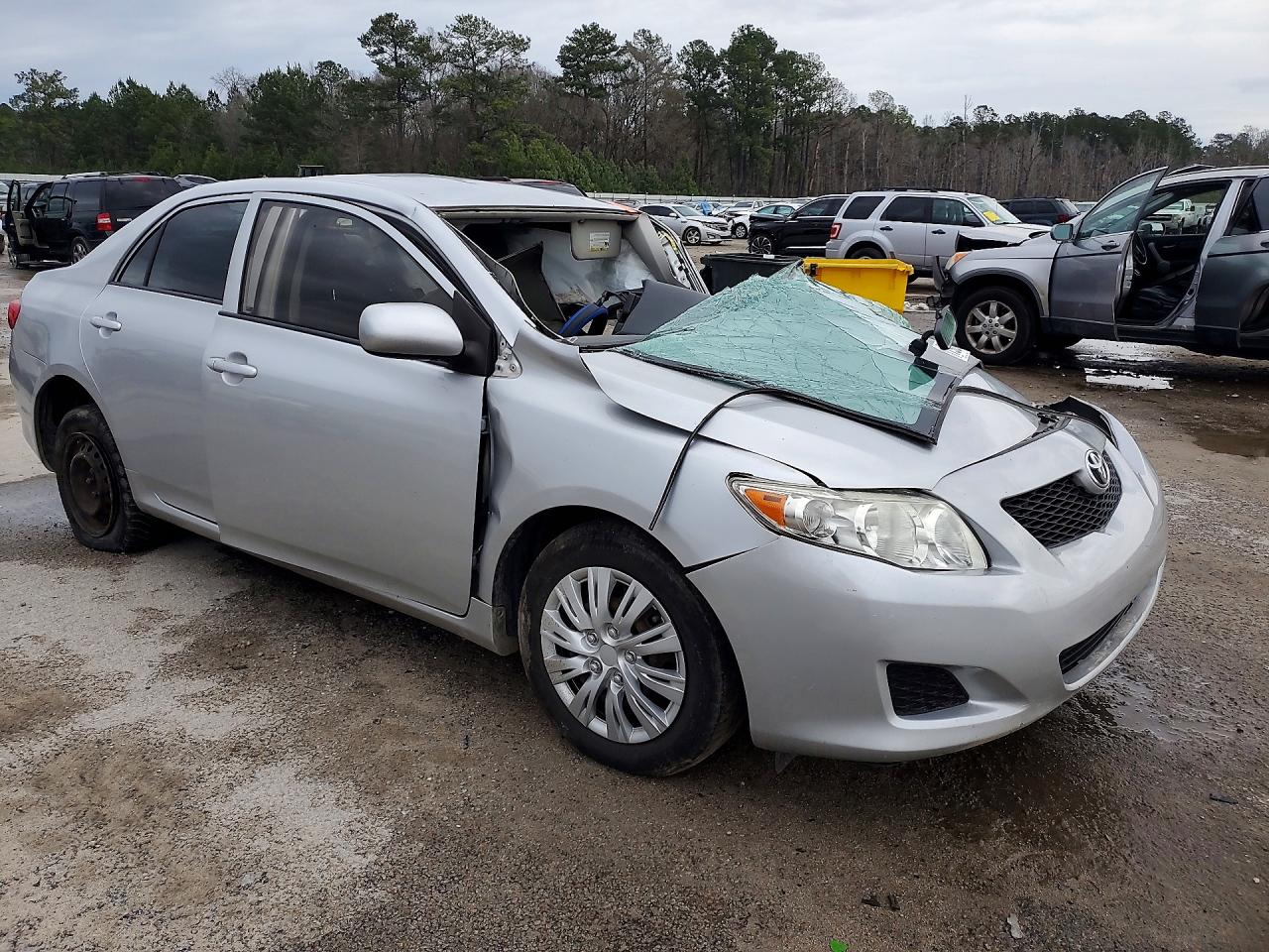 2010 TOYOTA COROLLA LE photo 4