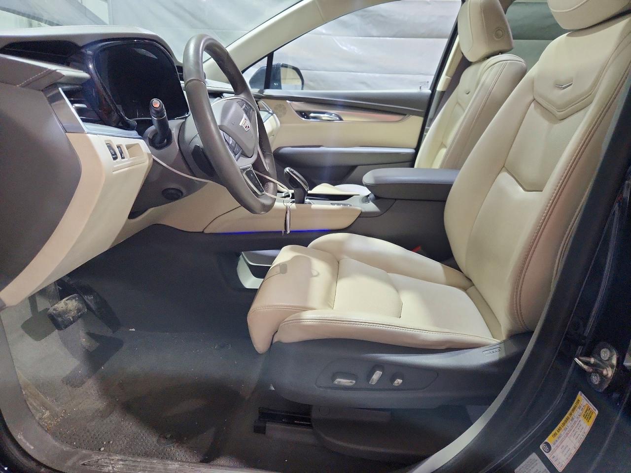 2017 CADILLAC XT5 LUXURY photo 7