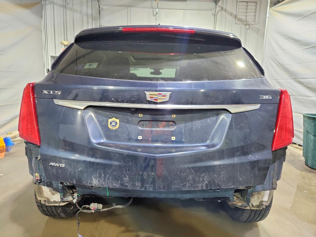 2017 CADILLAC XT5 LUXURY photo 6