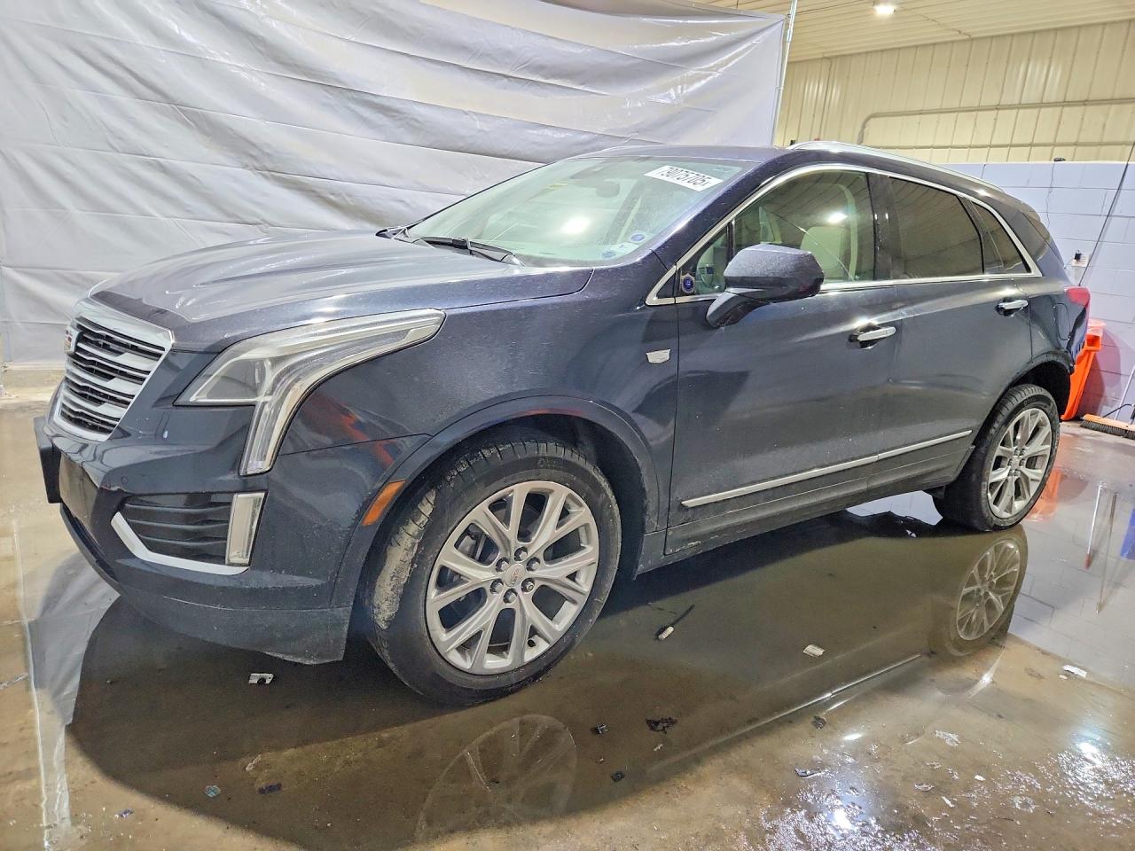 2017 CADILLAC XT5