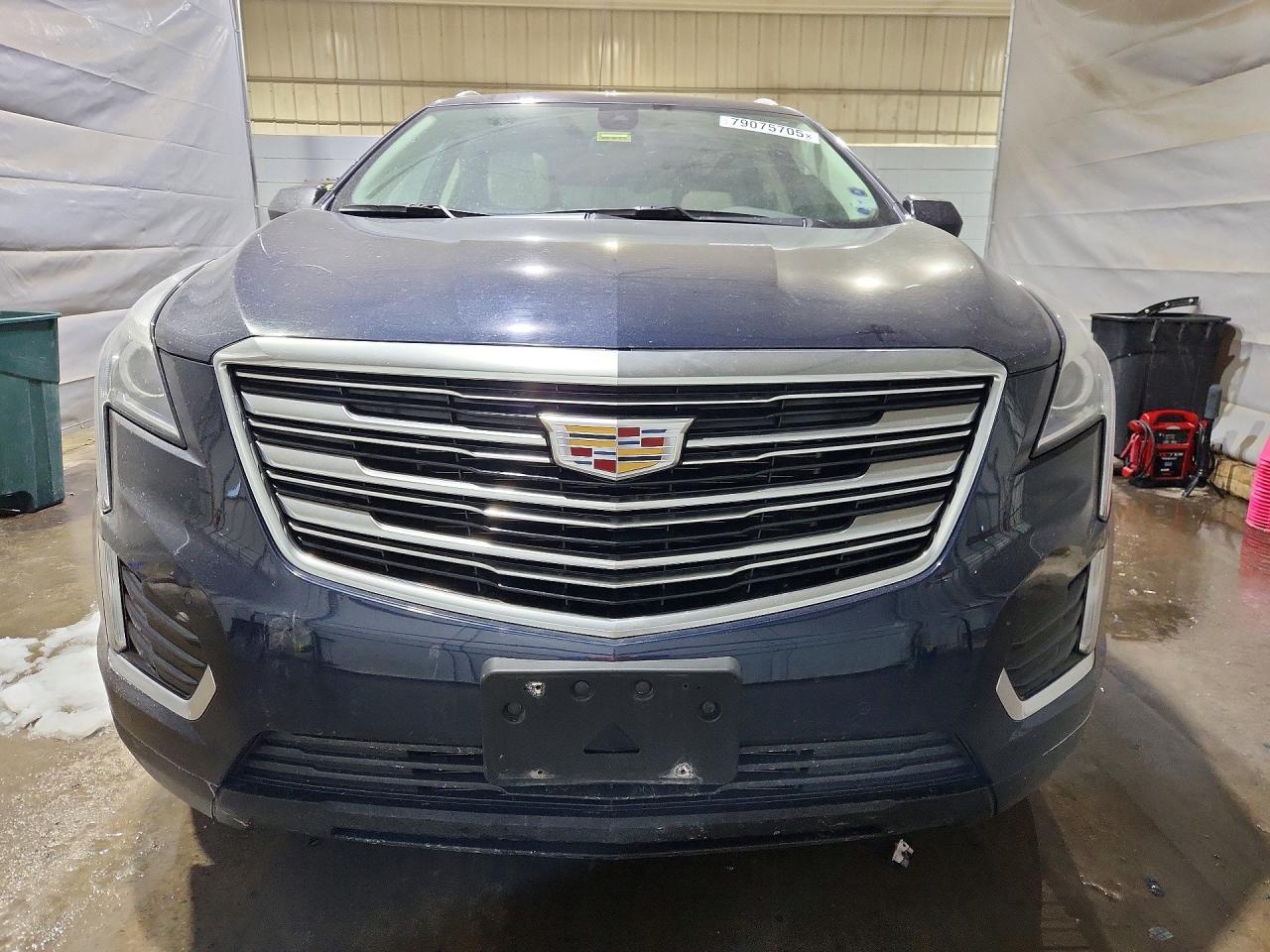 2017 CADILLAC XT5 LUXURY photo 5