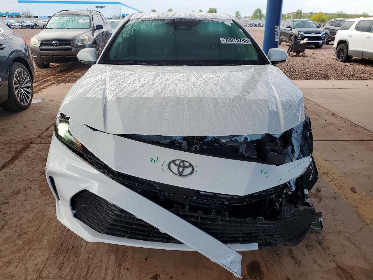2025 TOYOTA CAMRY LE photo 9