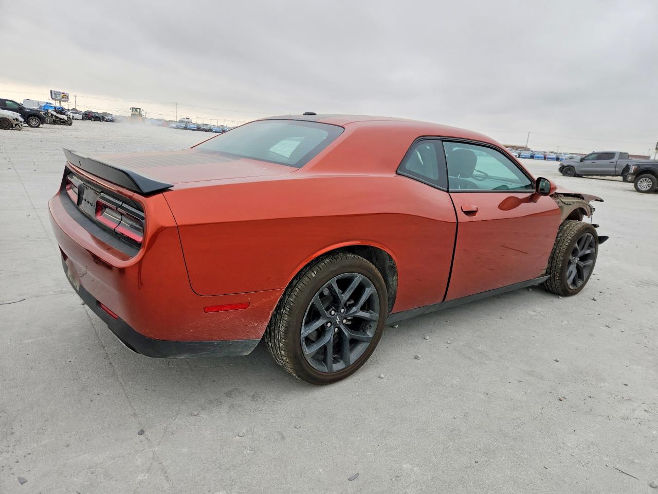 2023 DODGE CHALLENGER SXT photo 5