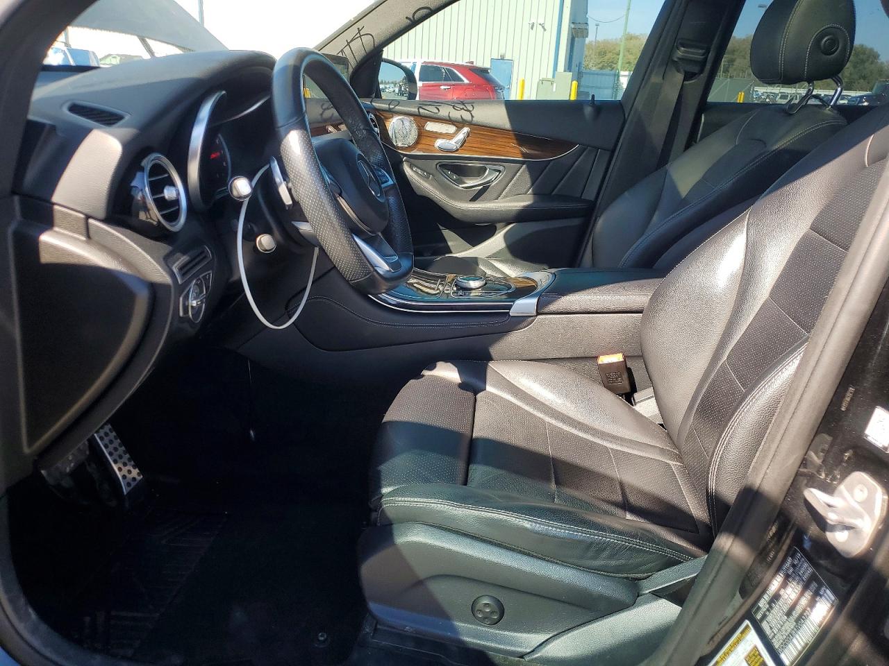 2018 MERCEDES-BENZ GLC 300 photo 19