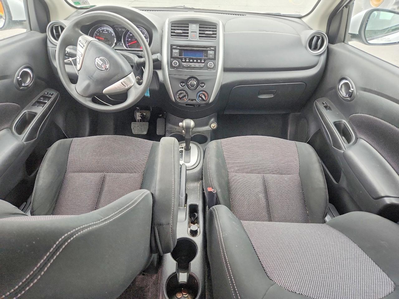 2018 NISSAN VERSA SV photo 15