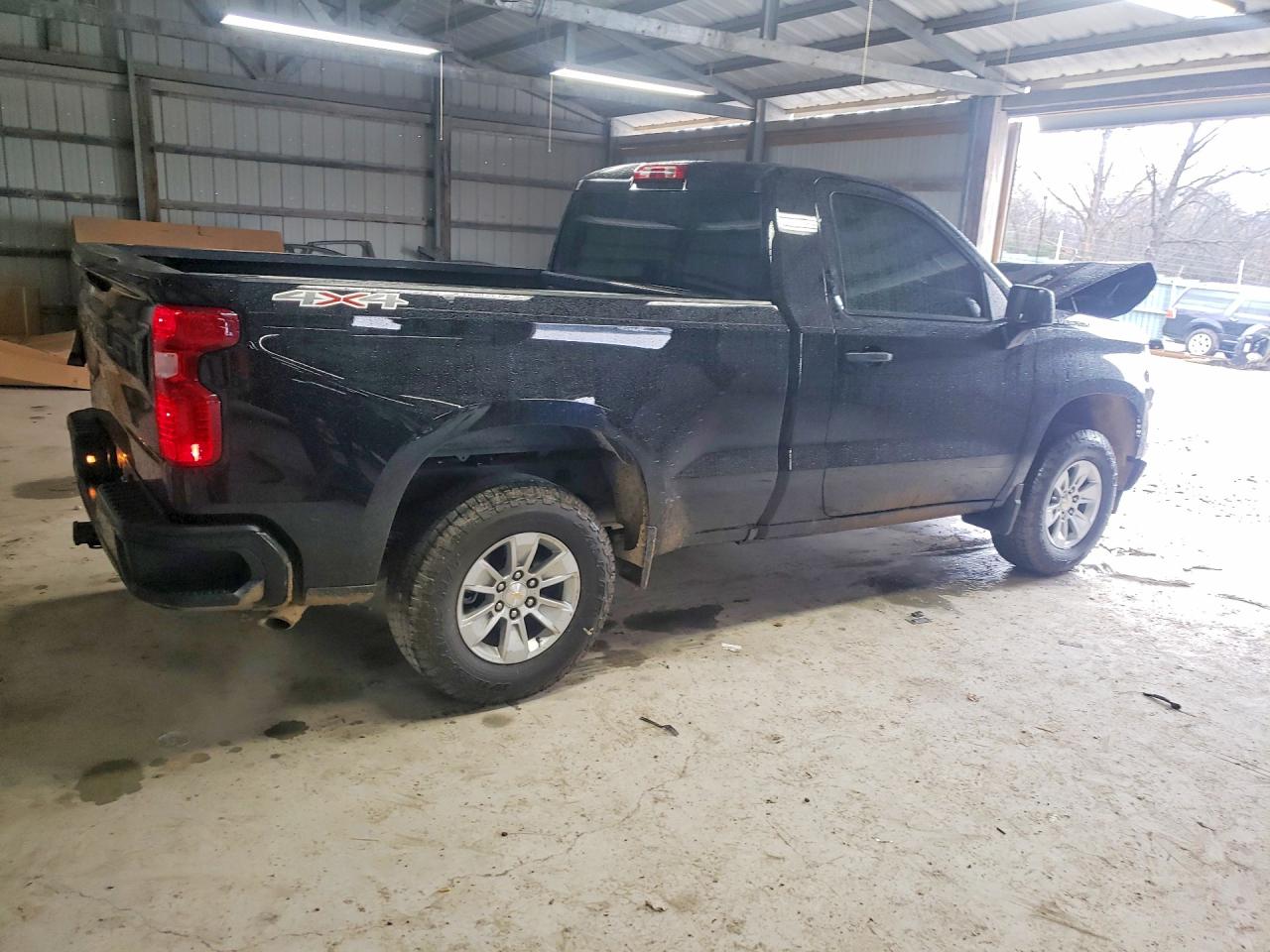 2025 CHEVROLET SILVERADO K1500 photo 3