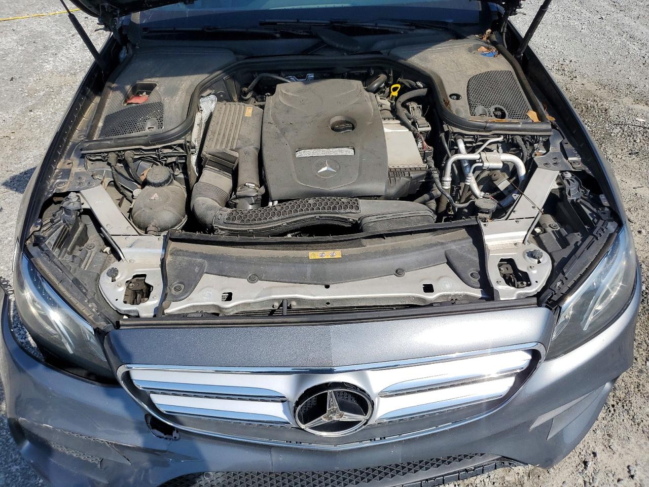 2017 MERCEDES-BENZ E 300 4MATIC photo 21