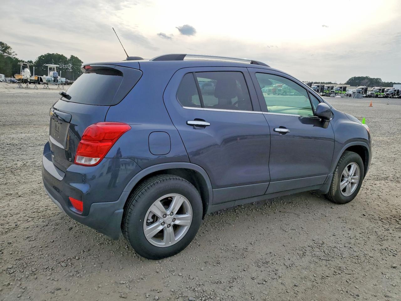 2019 CHEVROLET TRAX 1LT photo 7