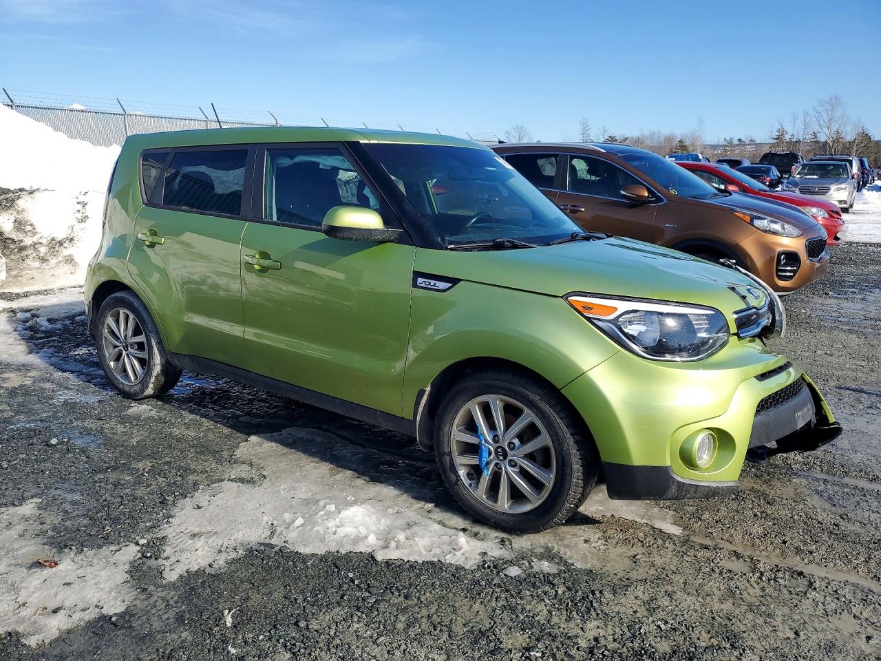 2017 KIA SOUL + photo 4