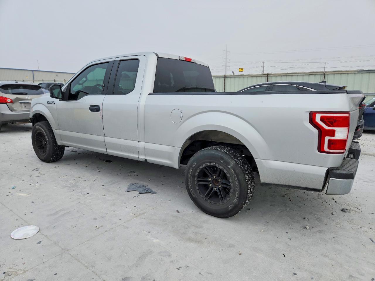 2018 FORD F150 SUPER CAB photo 2