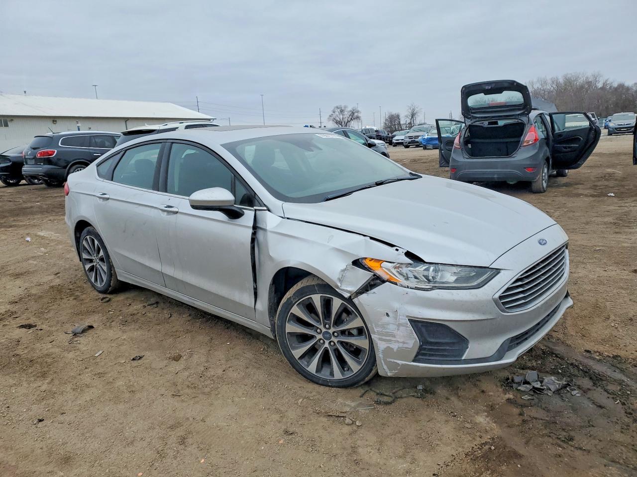 2019 FORD FUSION SE photo 4
