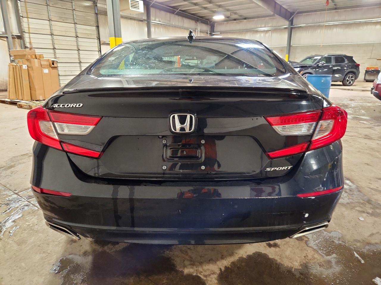 2018 HONDA ACCORD SPORT photo 6