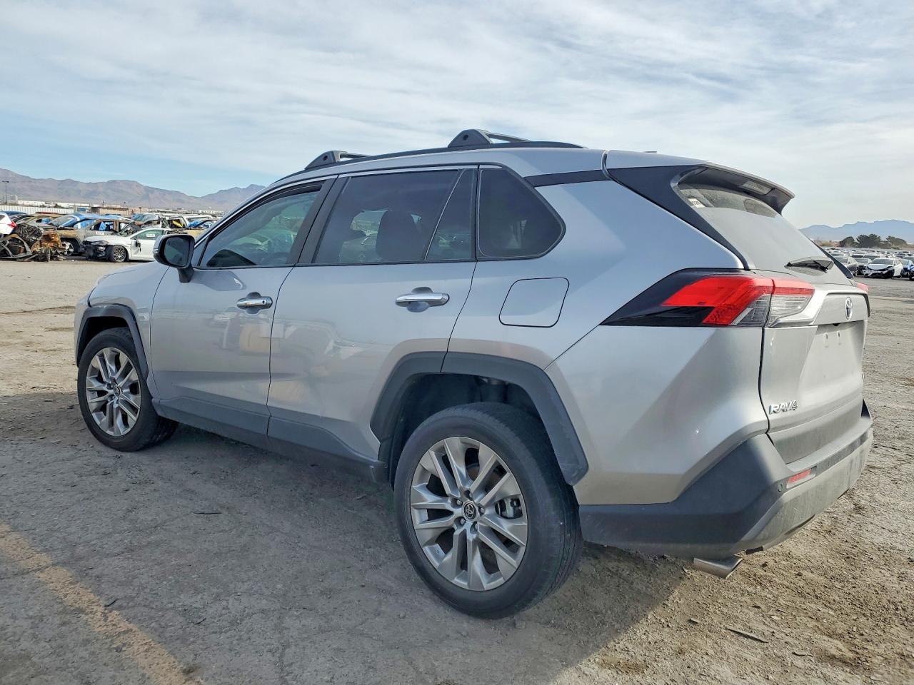 2019 TOYOTA RAV4 LIMITED photo 2