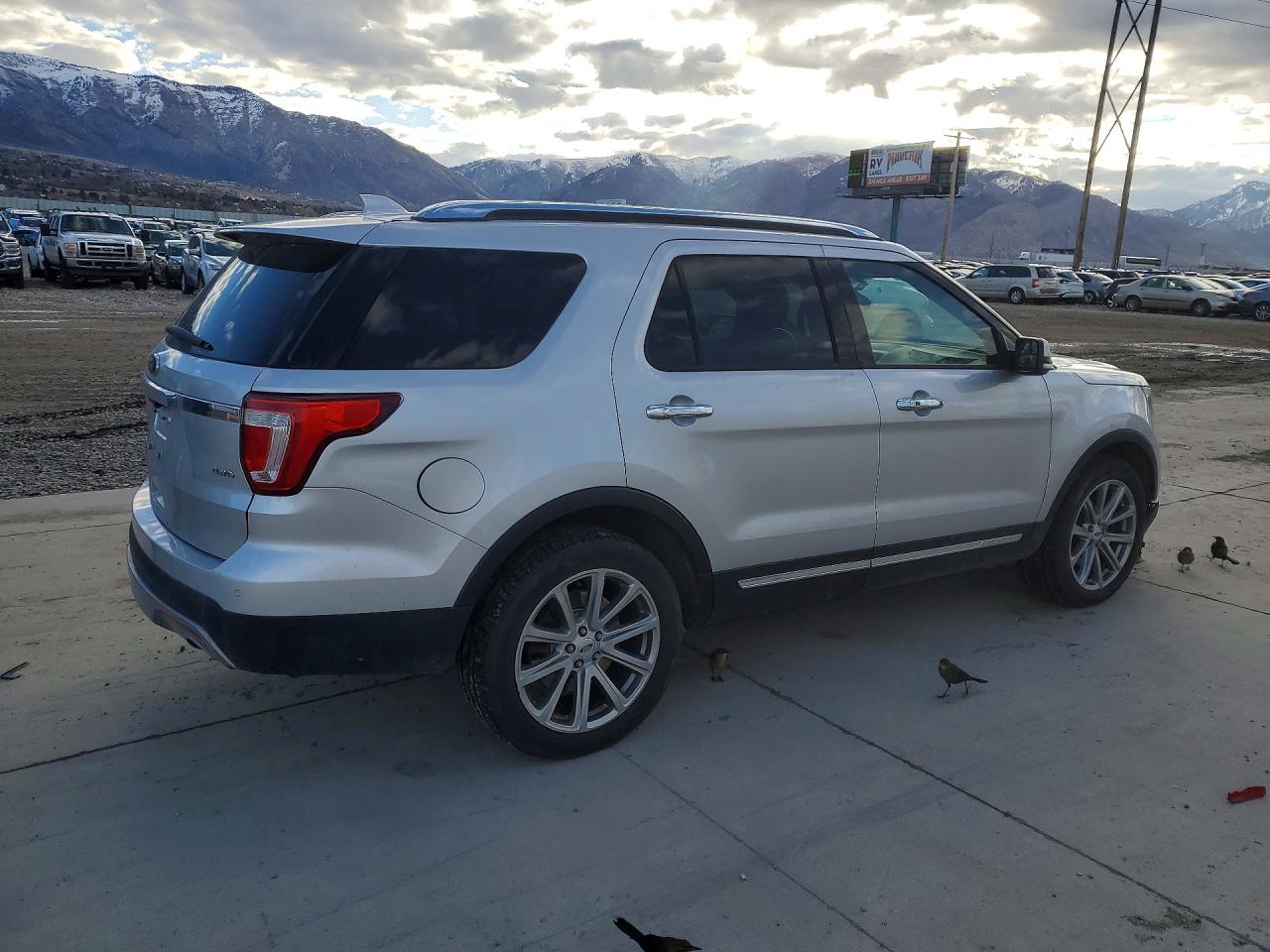 2017 FORD EXPLORER LIMITED photo 3