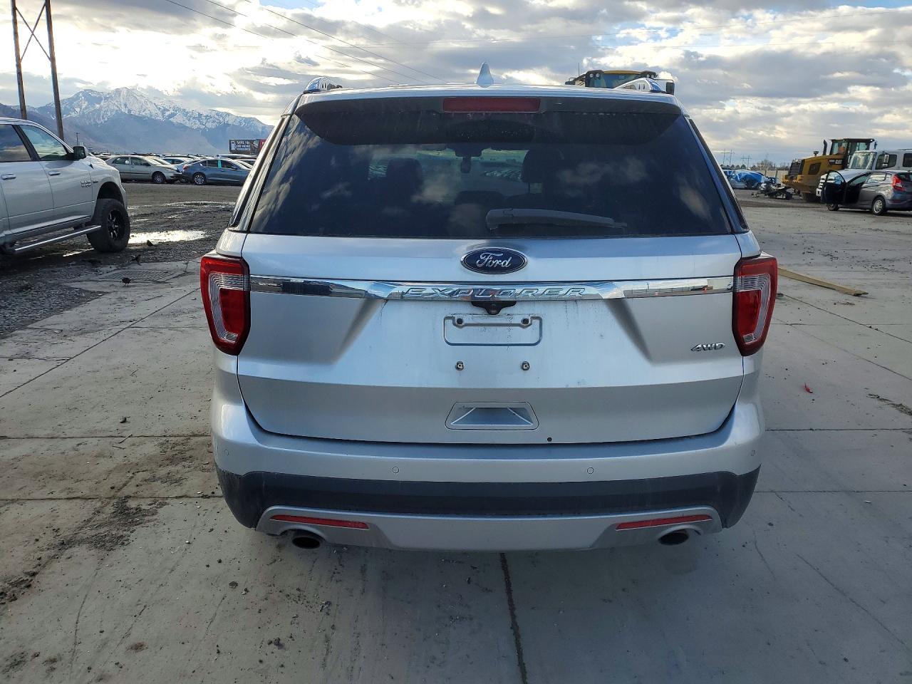 2017 FORD EXPLORER LIMITED photo 6