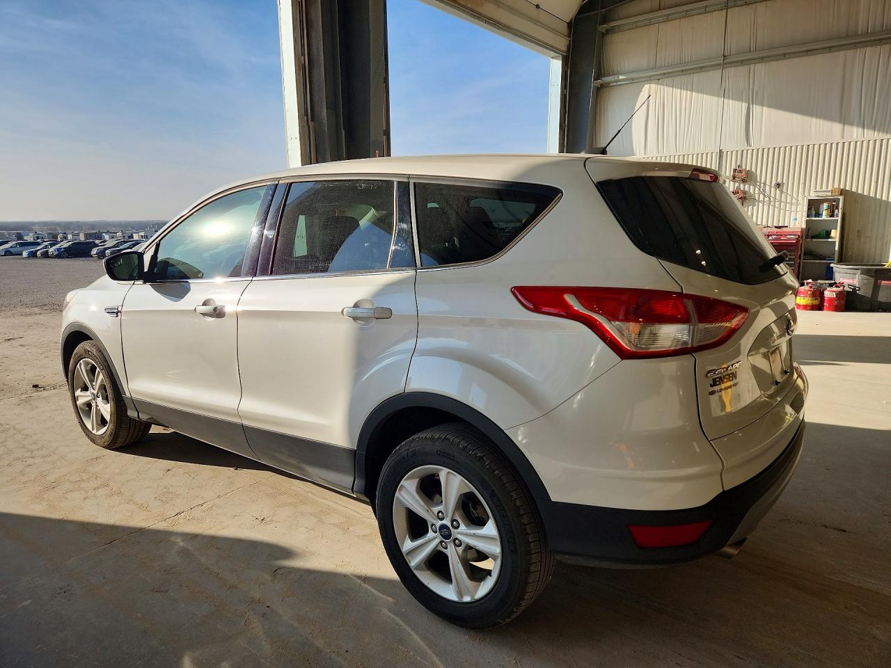 2016 FORD ESCAPE SE photo 2