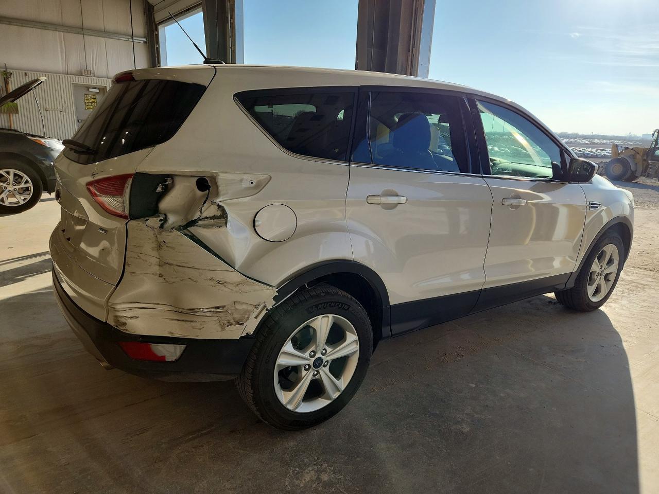 2016 FORD ESCAPE SE photo 3