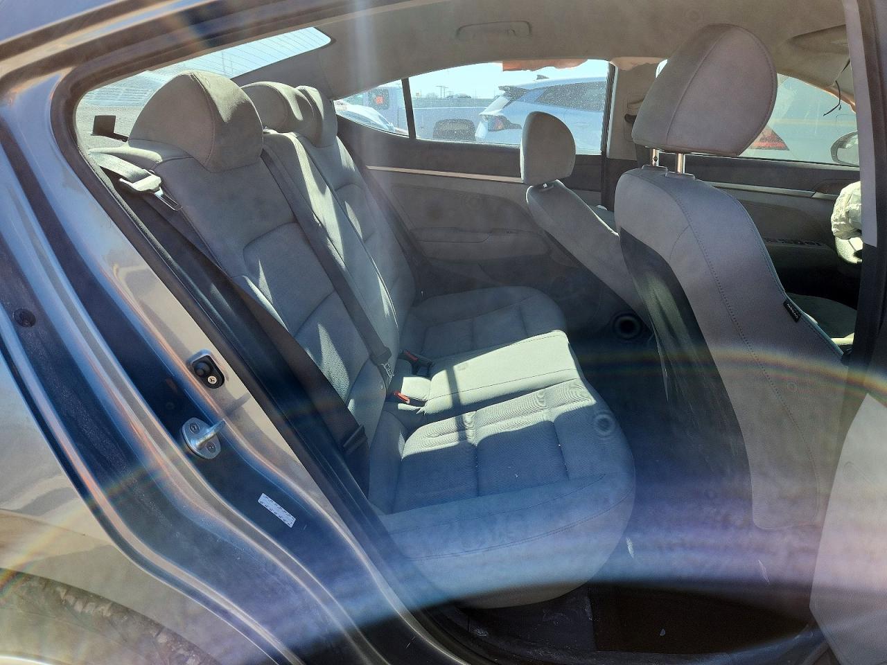 2017 HYUNDAI ELANTRA SE photo 10