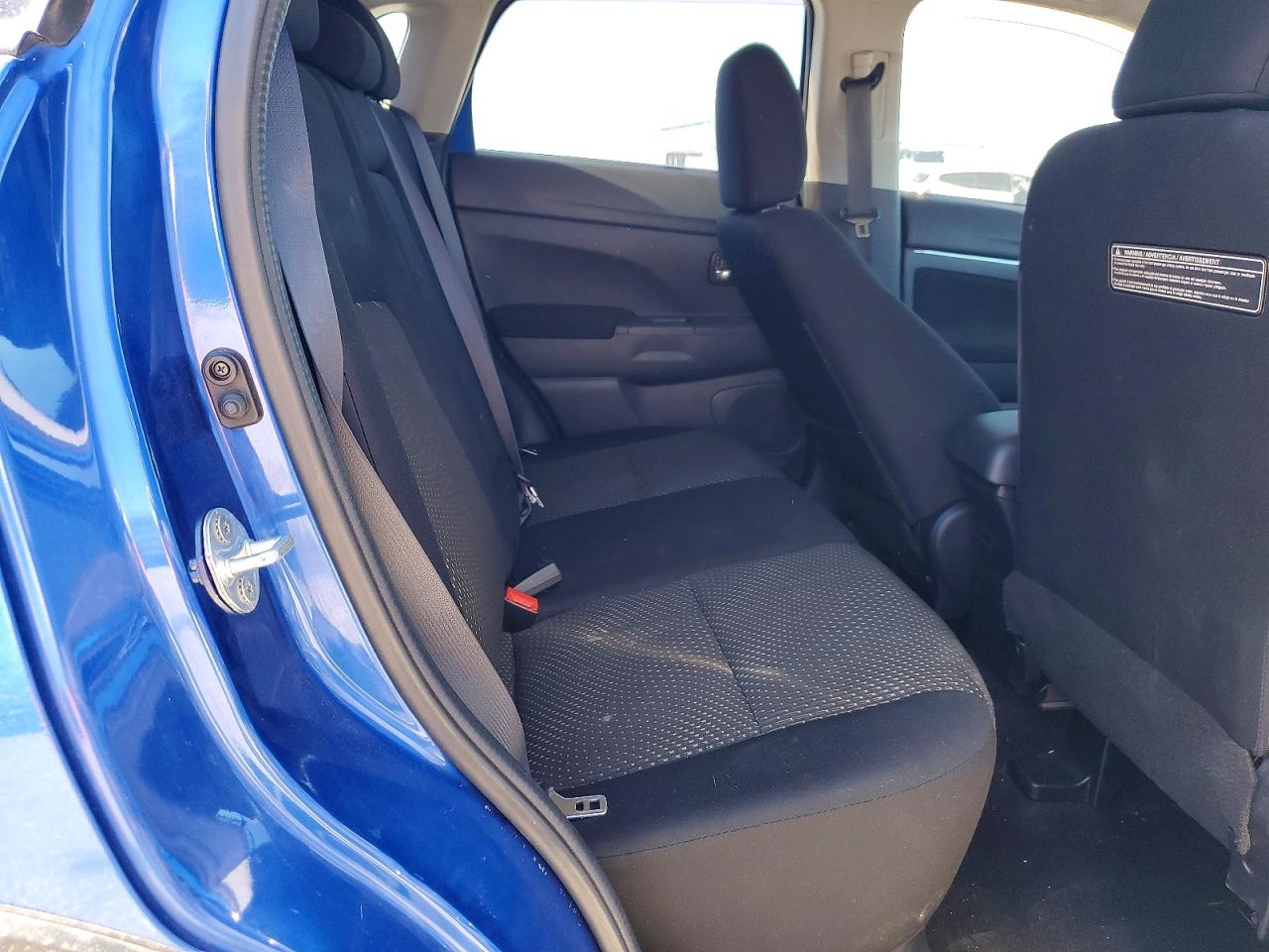 2016 MITSUBISHI OUTLANDER SPORT ES photo 11