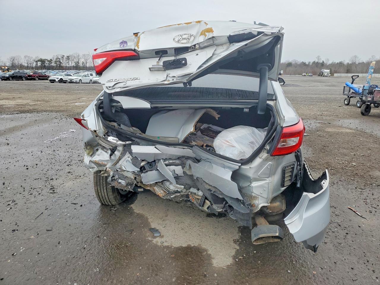 2016 HYUNDAI SONATA BASE photo 6