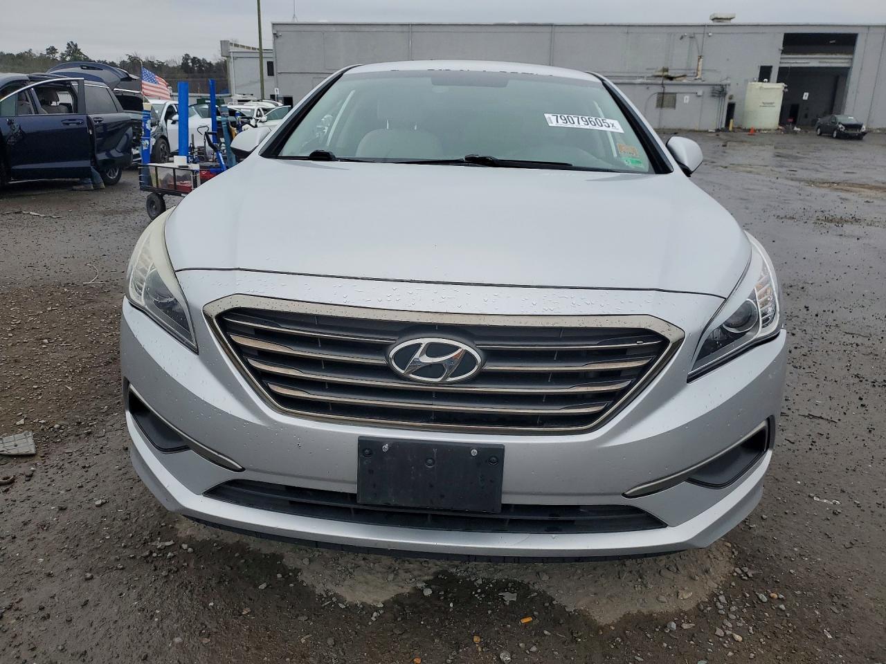 2016 HYUNDAI SONATA BASE photo 5
