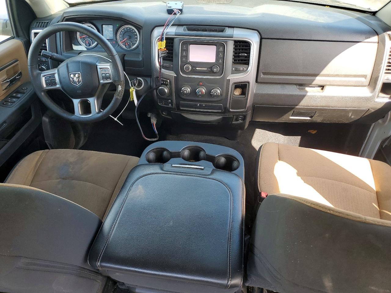 2022 RAM 1500 CLASSIC SLT photo 15