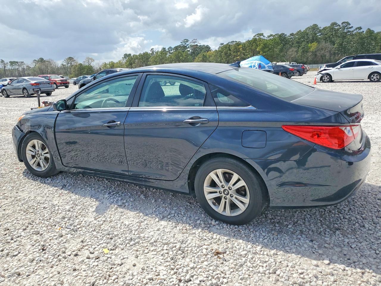 2012 HYUNDAI SONATA GLS photo 2