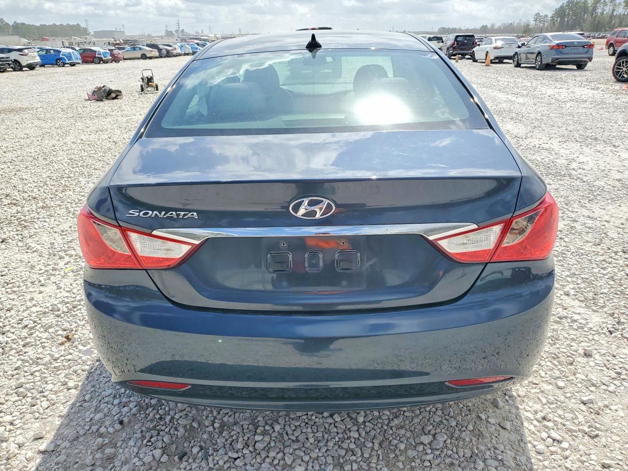2012 HYUNDAI SONATA GLS photo 6