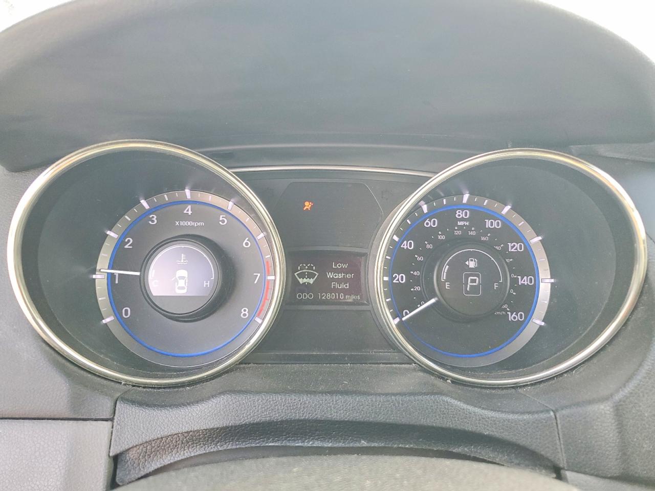 2012 HYUNDAI SONATA GLS photo 9