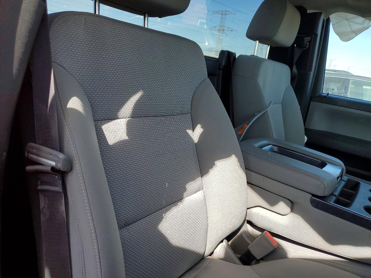 2018 CHEVROLET SILVERADO C1500 photo 19