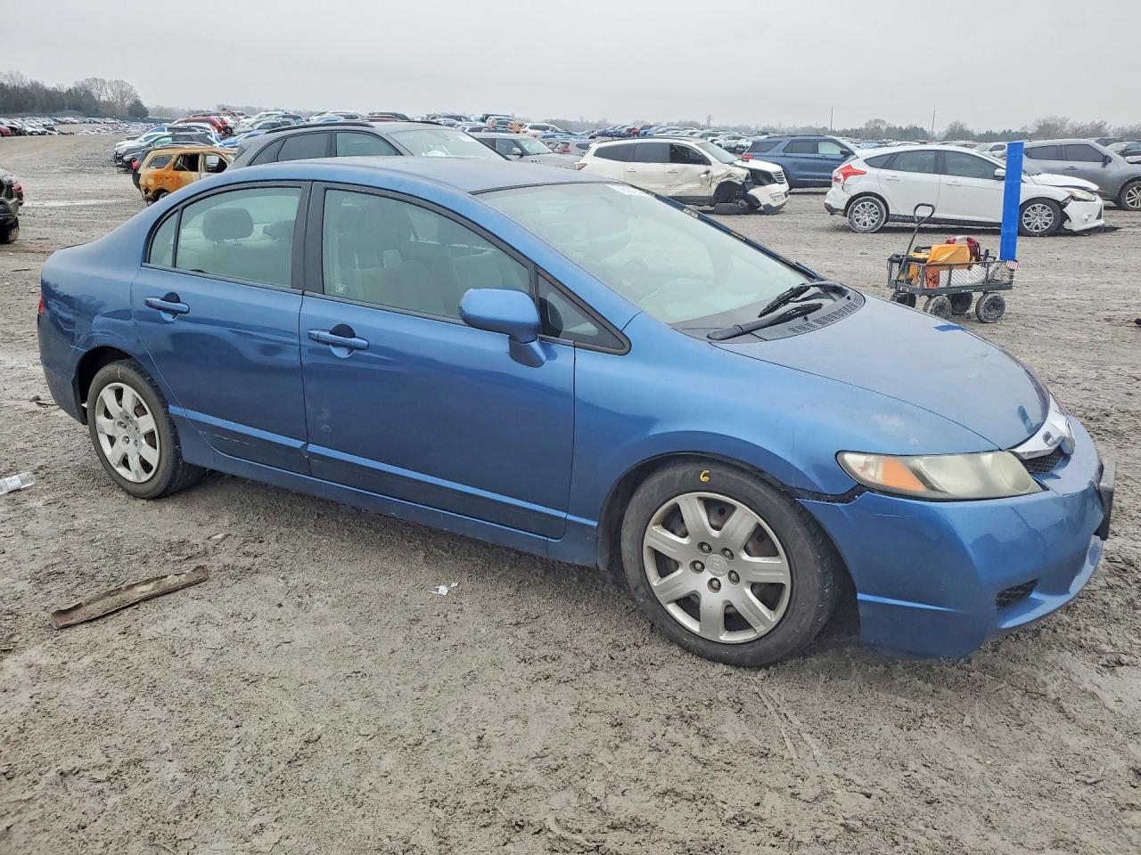 2010 HONDA CIVIC LX photo 4