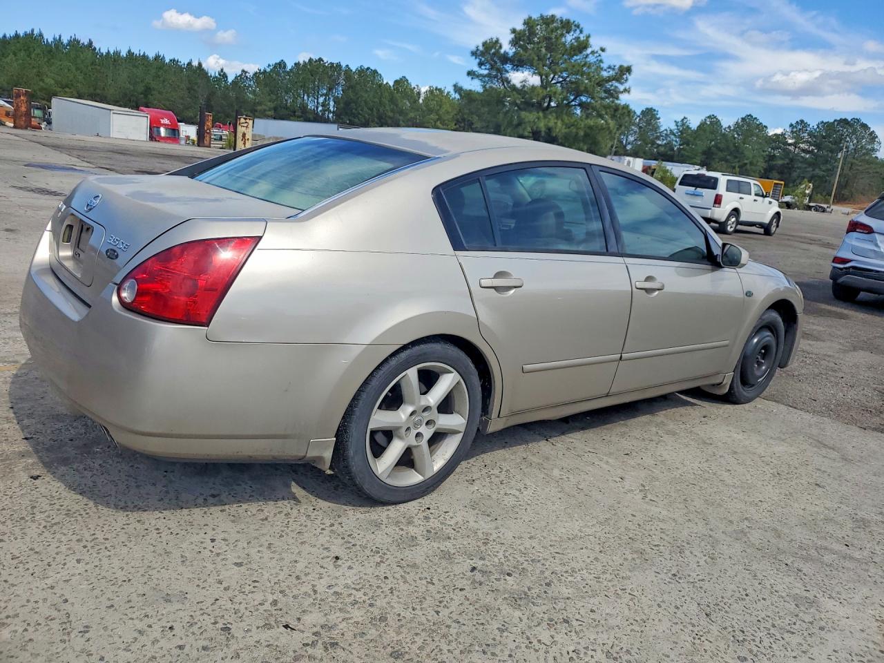 2005 NISSAN MAXIMA 3.5 SE photo 5