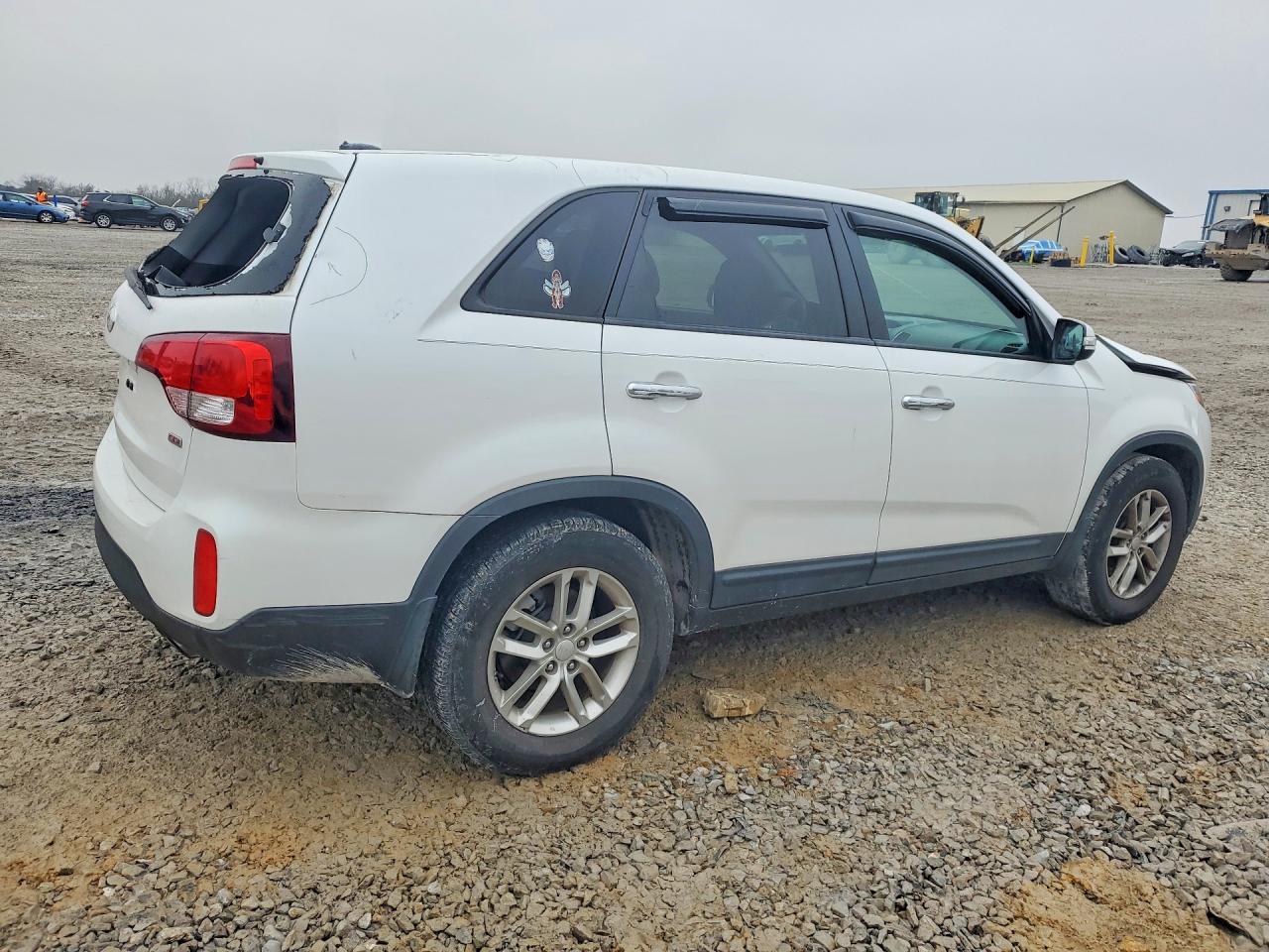 2015 KIA SORENTO photo 3