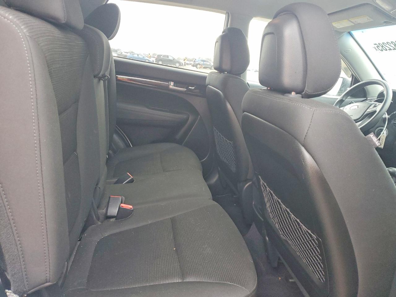 2015 KIA SORENTO photo 11