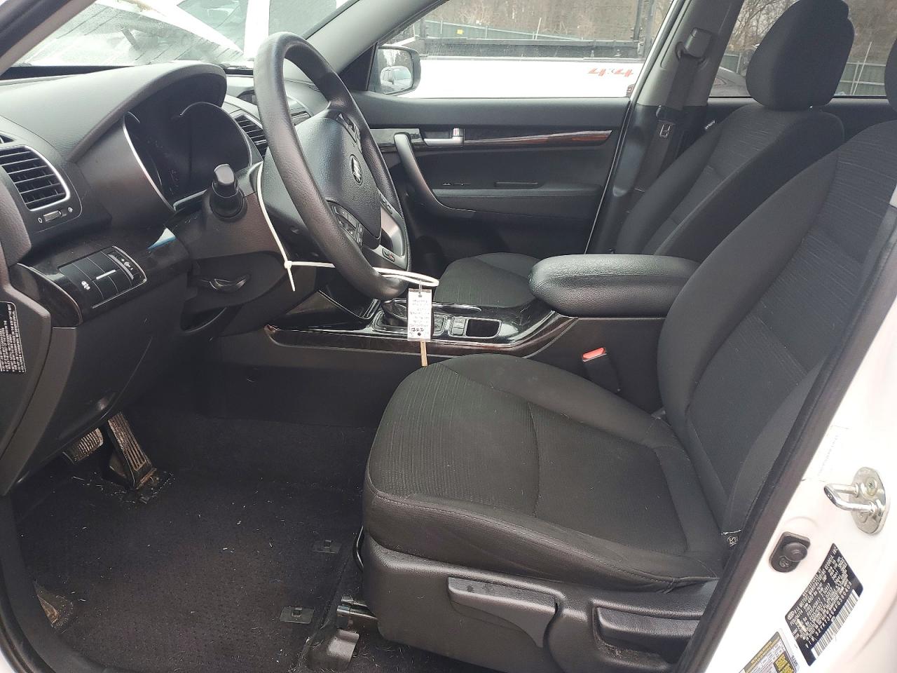 2015 KIA SORENTO photo 7