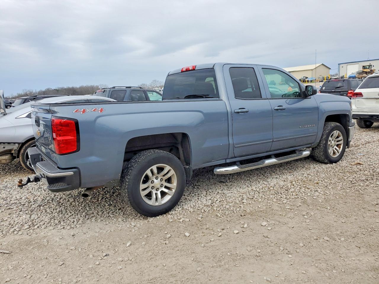 2015 CHEVROLET SILVERADO K1500 LT photo 3