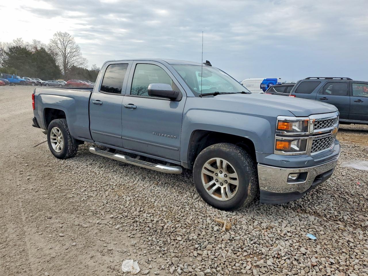2015 CHEVROLET SILVERADO K1500 LT photo 4