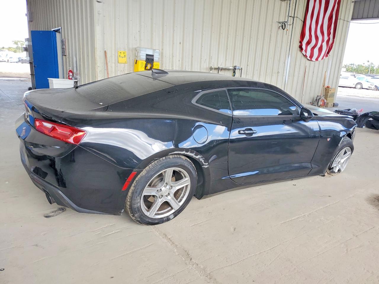 2017 CHEVROLET CAMARO LT photo 3