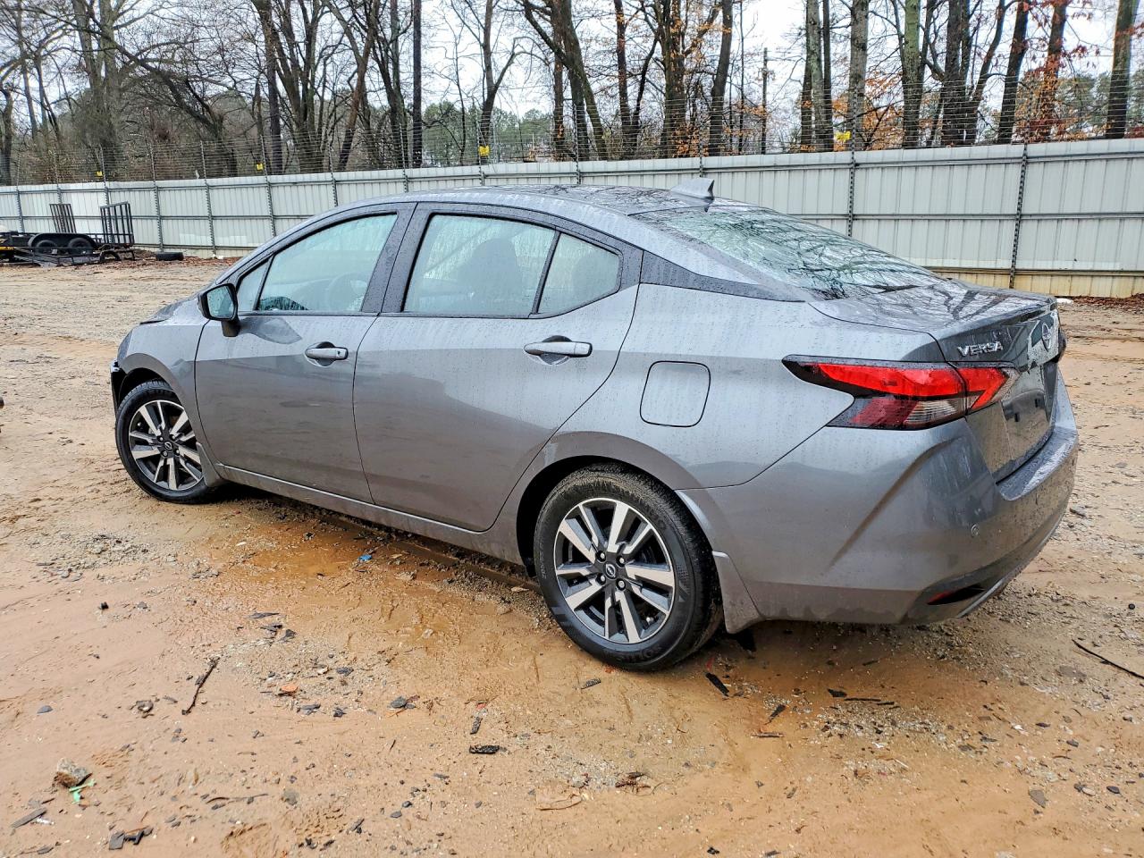 2025 NISSAN VERSA SV photo 5