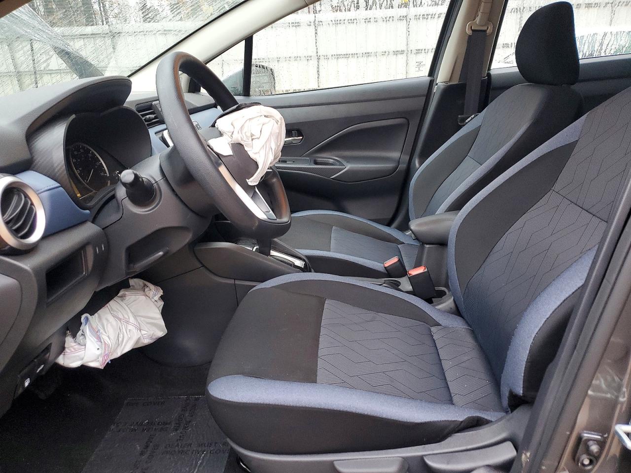 2025 NISSAN VERSA SV photo 25