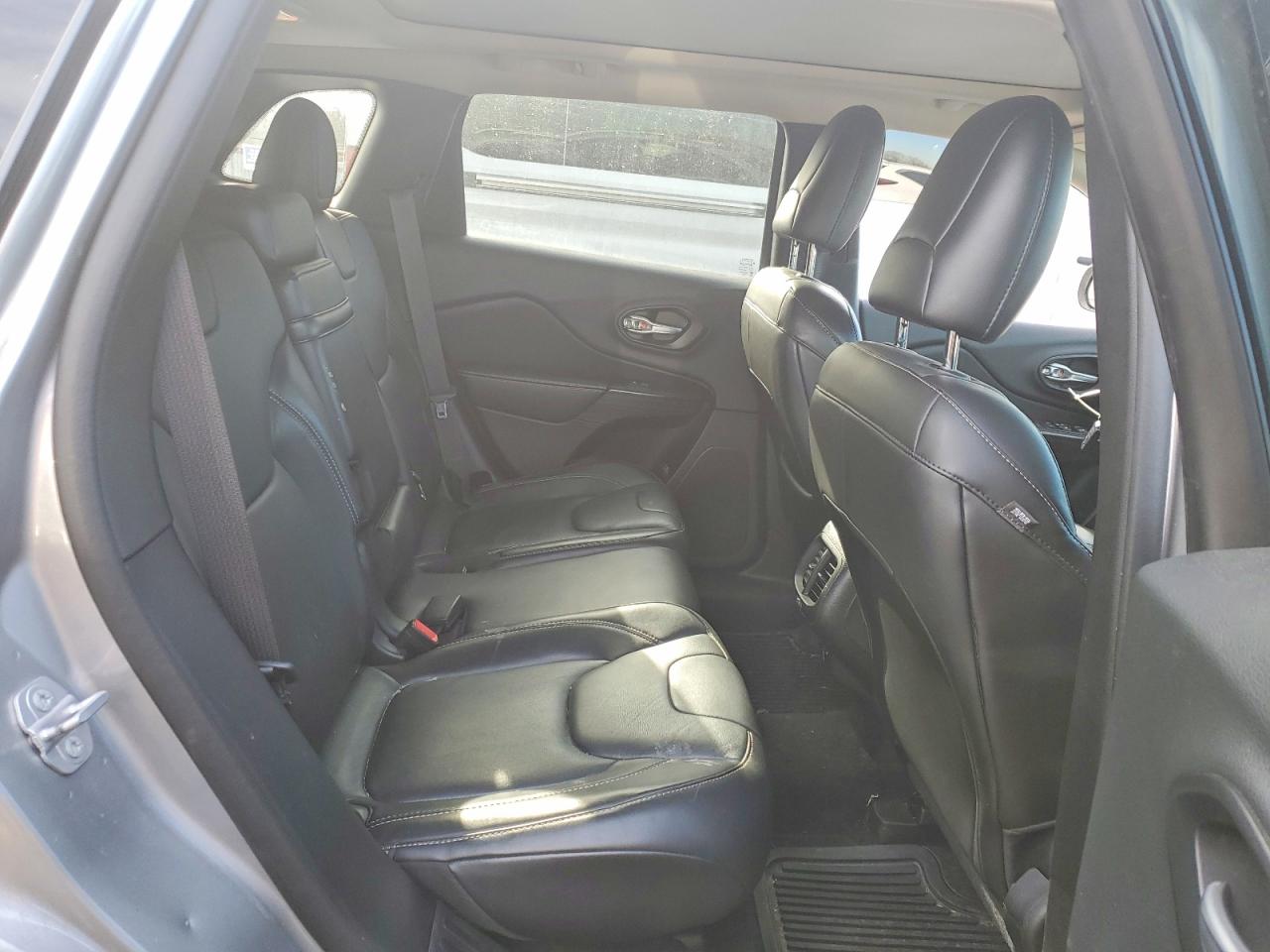 2015 JEEP CHEROKEE LIMITED photo 21