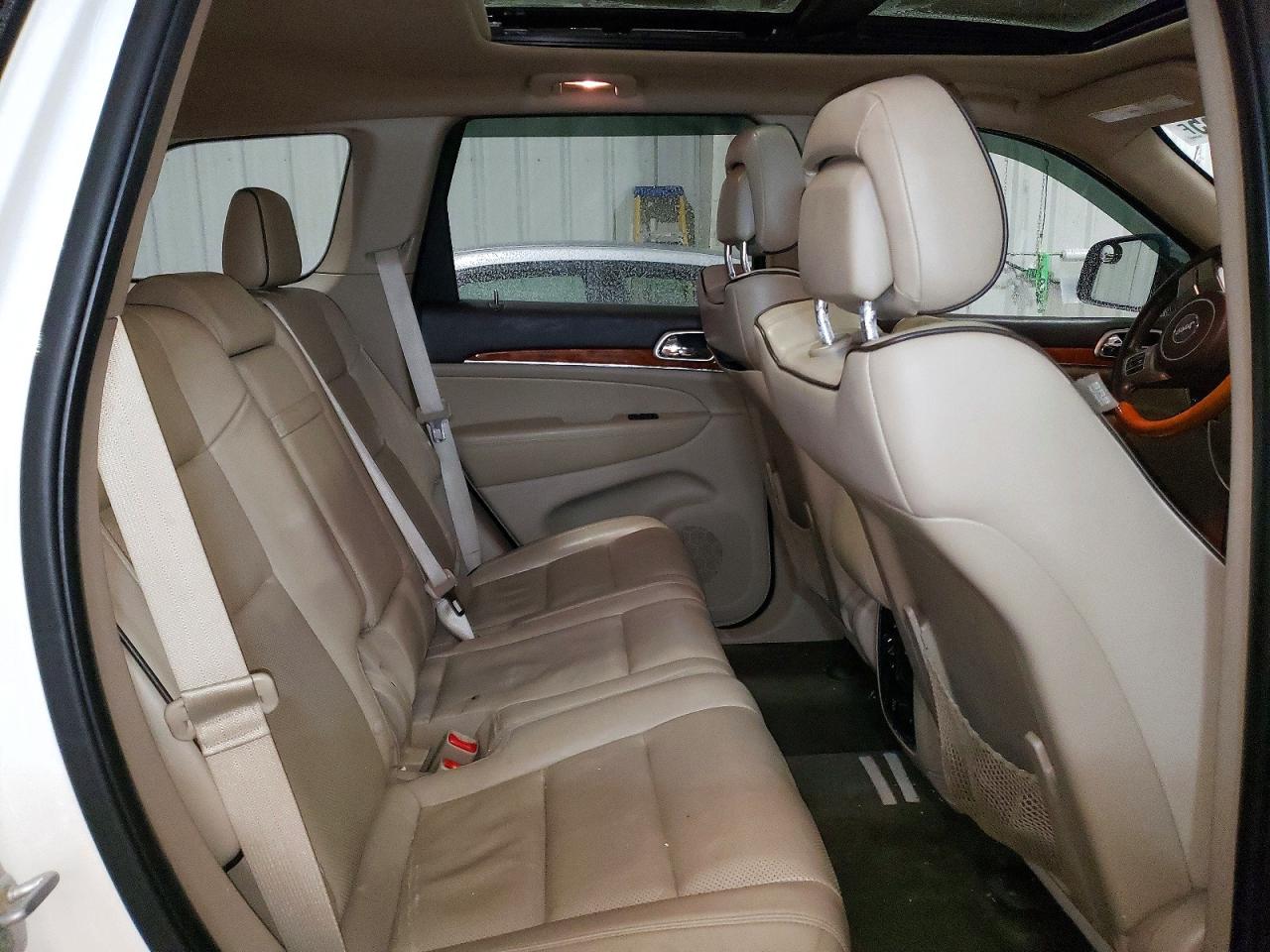 2012 JEEP GRAND CHEROKEE photo 11