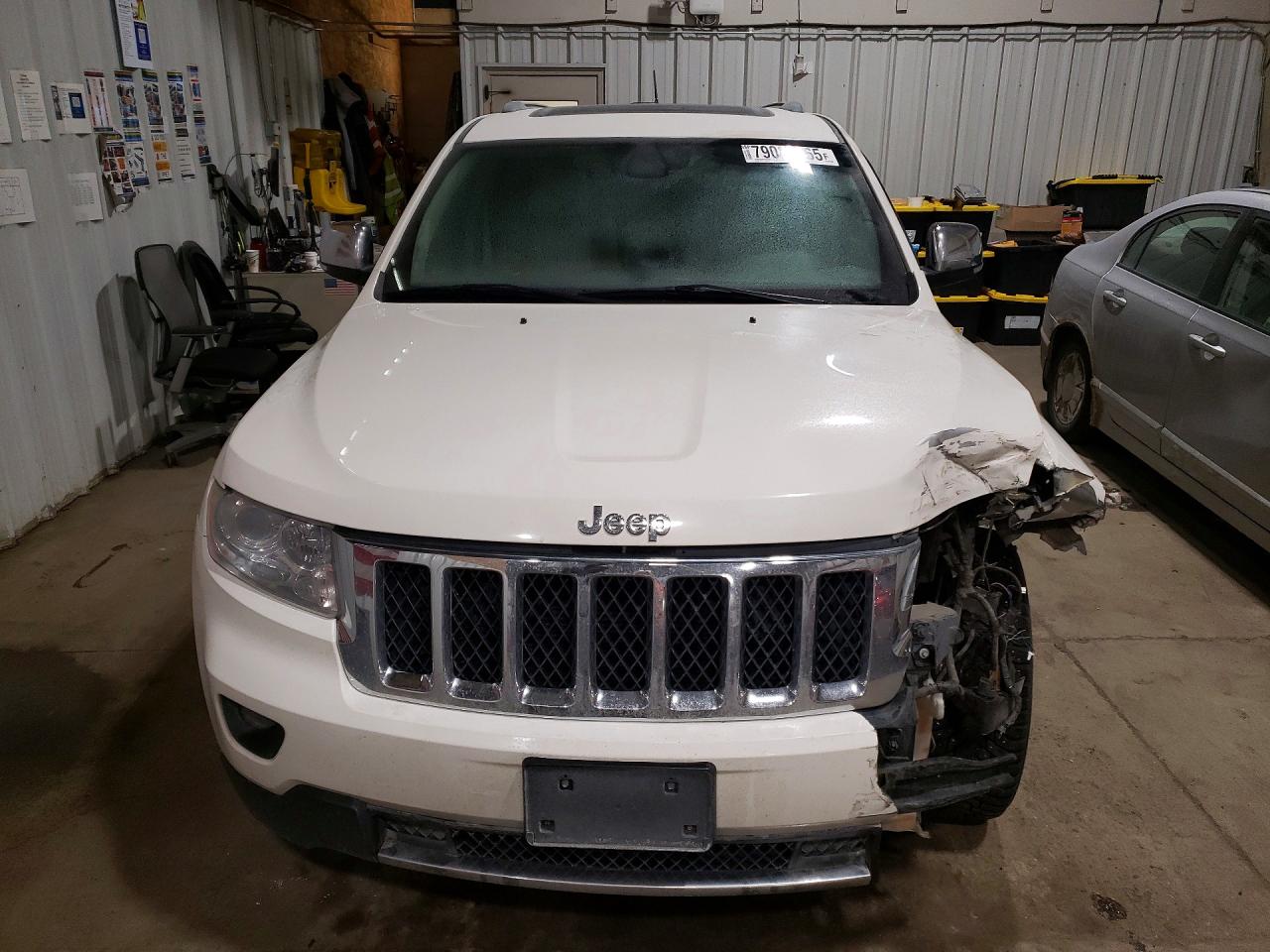 2012 JEEP GRAND CHEROKEE photo 5
