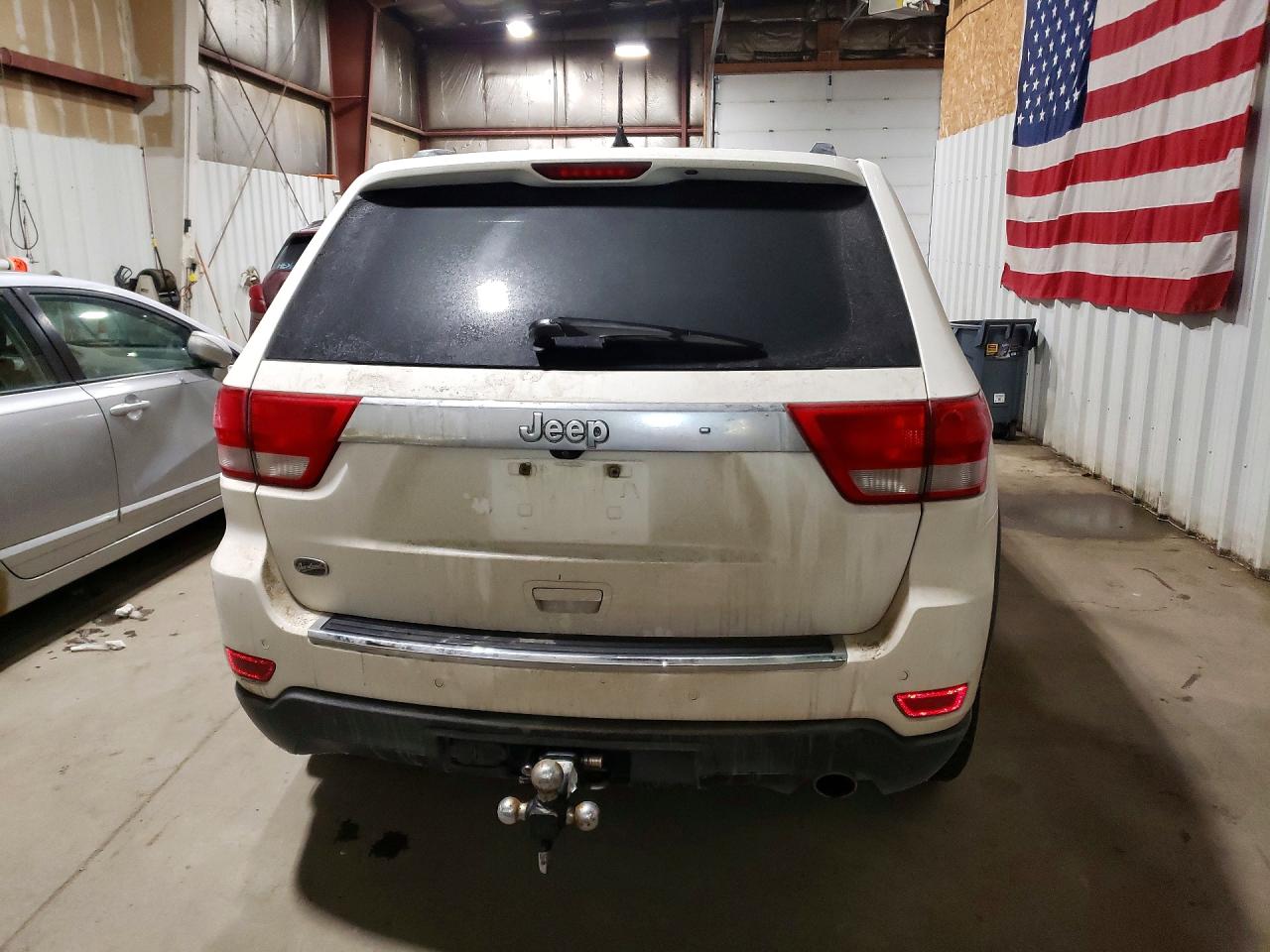 2012 JEEP GRAND CHEROKEE photo 6