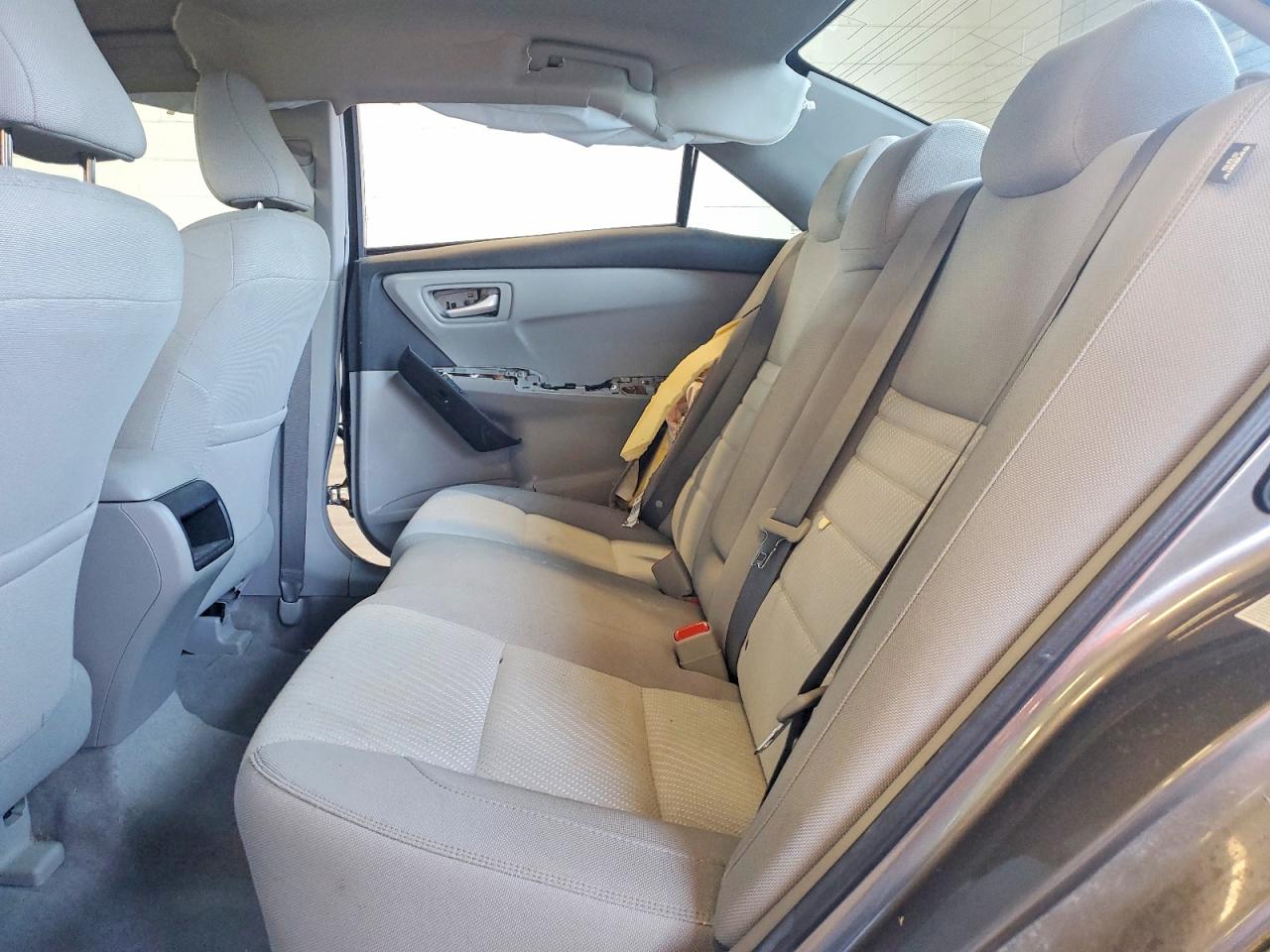 2017 TOYOTA CAMRY LE photo 10